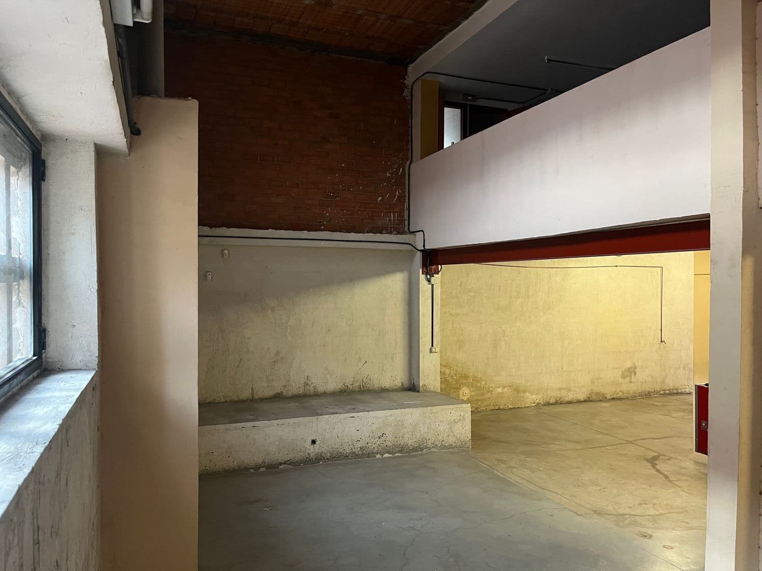 Erhverv til leje i Madrid by - € 2.800 (Ref: 9228266)