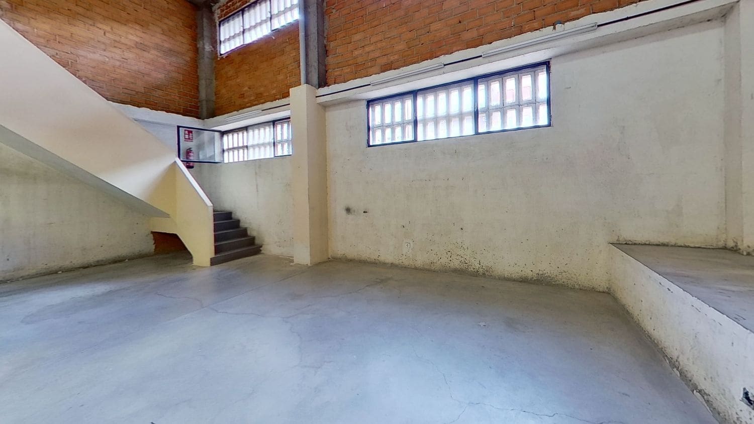 Erhverv til leje i Madrid by - € 2.800 (Ref: 9228266)