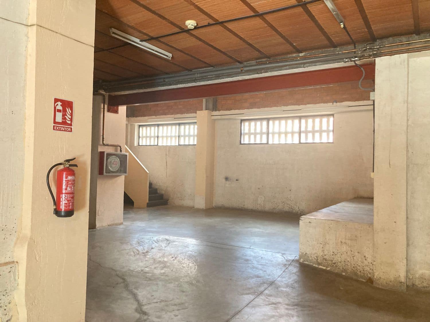 Erhverv til leje i Madrid by - € 2.800 (Ref: 9228266)