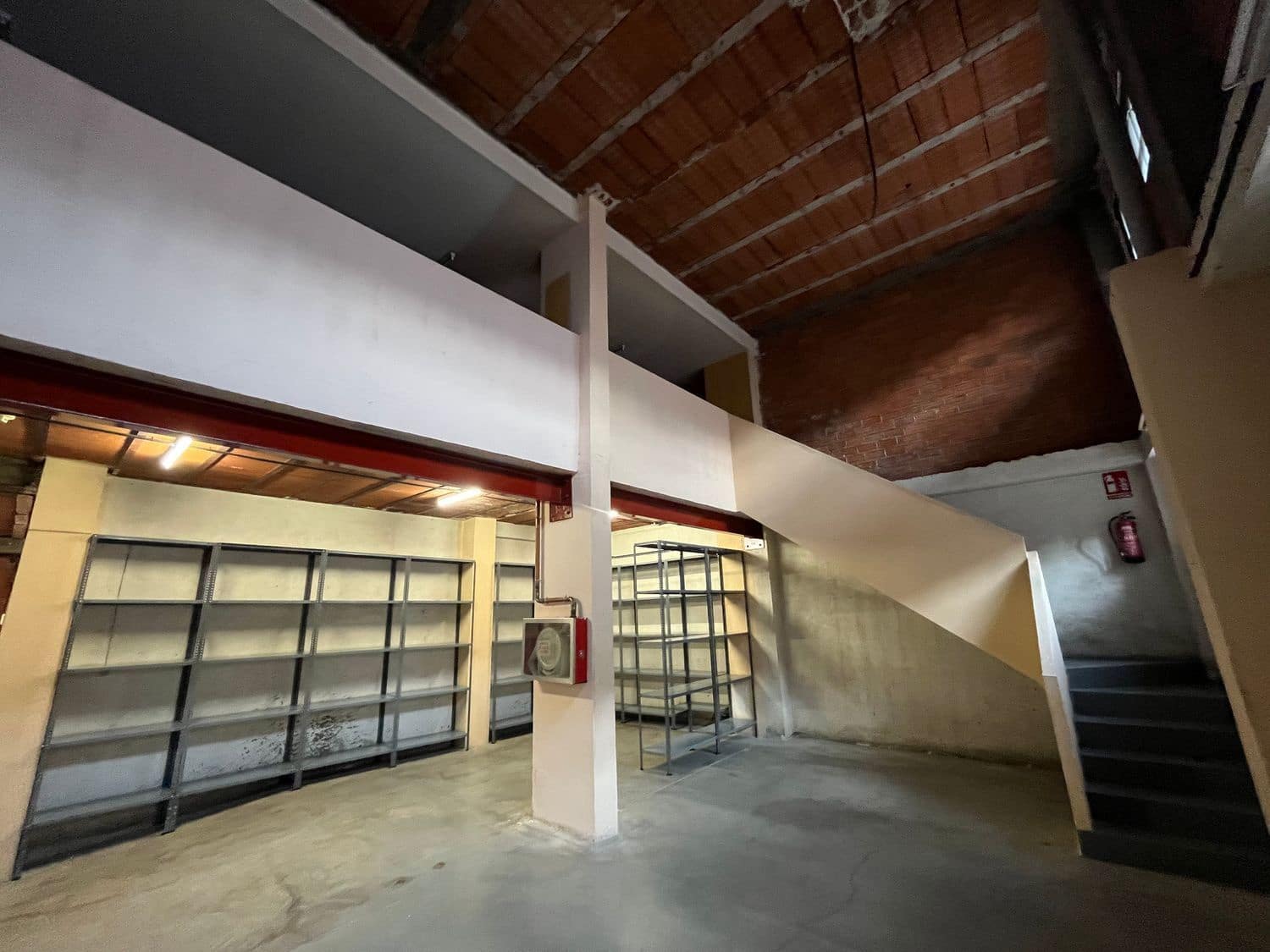 Erhverv til leje i Madrid by - € 2.800 (Ref: 9228266)