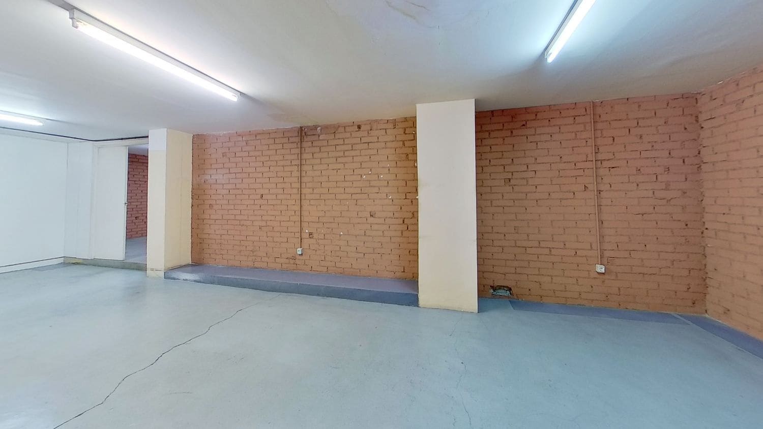 Erhverv til leje i Madrid by - € 2.800 (Ref: 9228266)