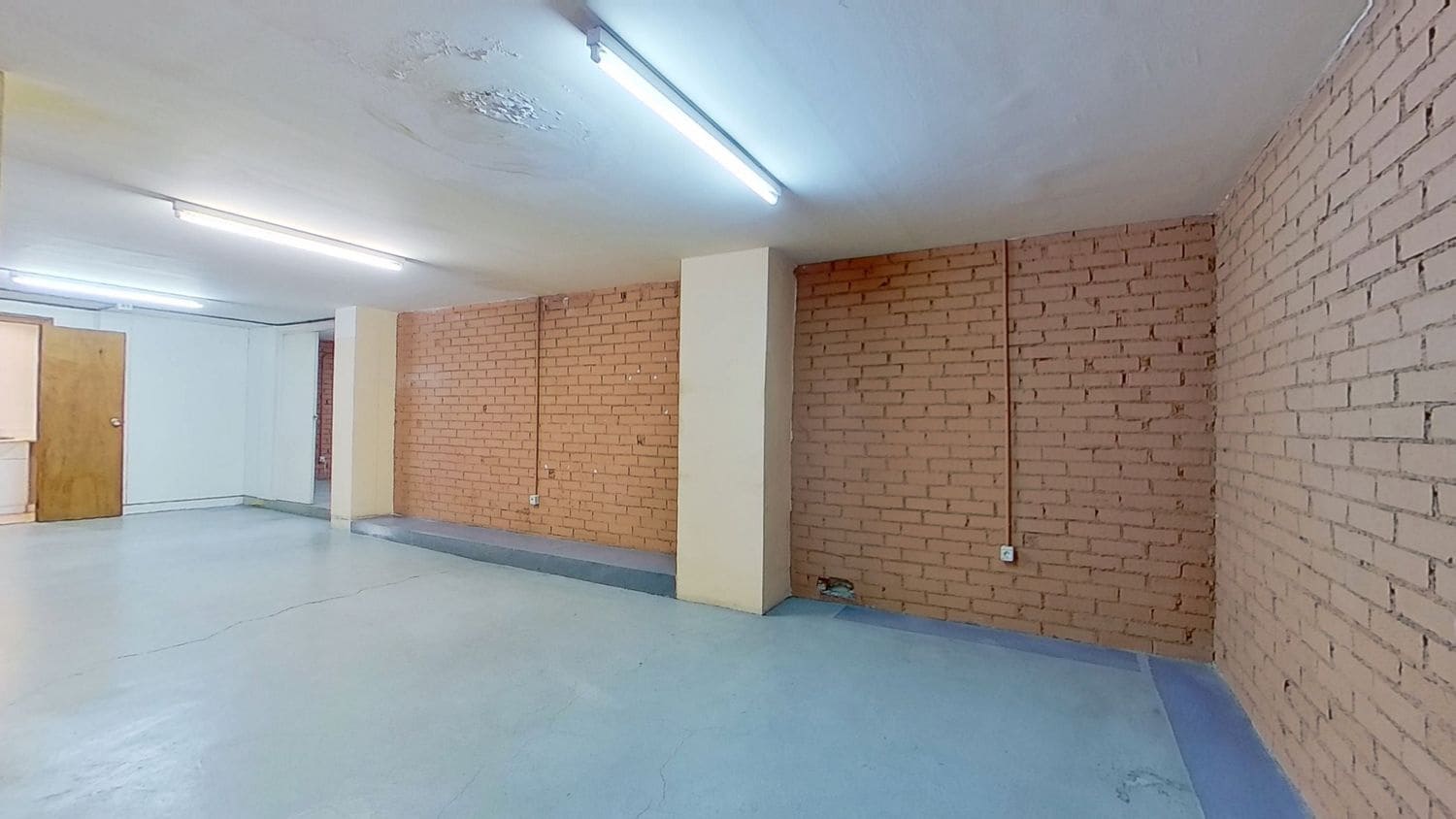 Erhverv til leje i Madrid by - € 2.800 (Ref: 9228266)