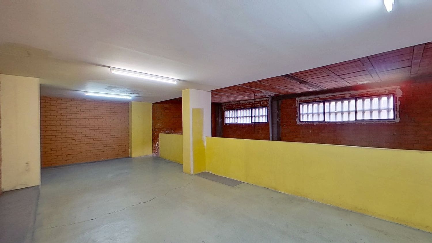 Erhverv til leje i Madrid by - € 2.800 (Ref: 9228266)