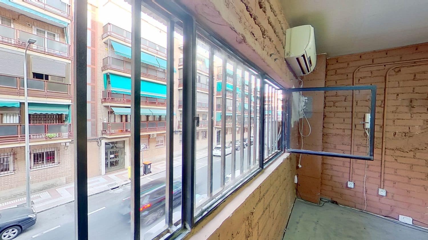 Erhverv til leje i Madrid by - € 2.800 (Ref: 9228266)