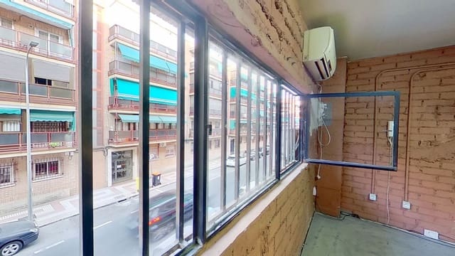 Kommersiell til leie i Canillejas, Madrid by - € 2 800 (Ref: 9228266)