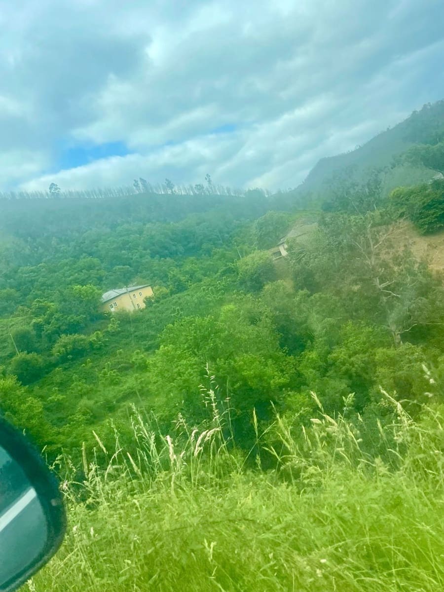 4 slaapkamer Finca/Landhuis te koop in Luarca met garage - € 150.000 (Ref: 9230328)