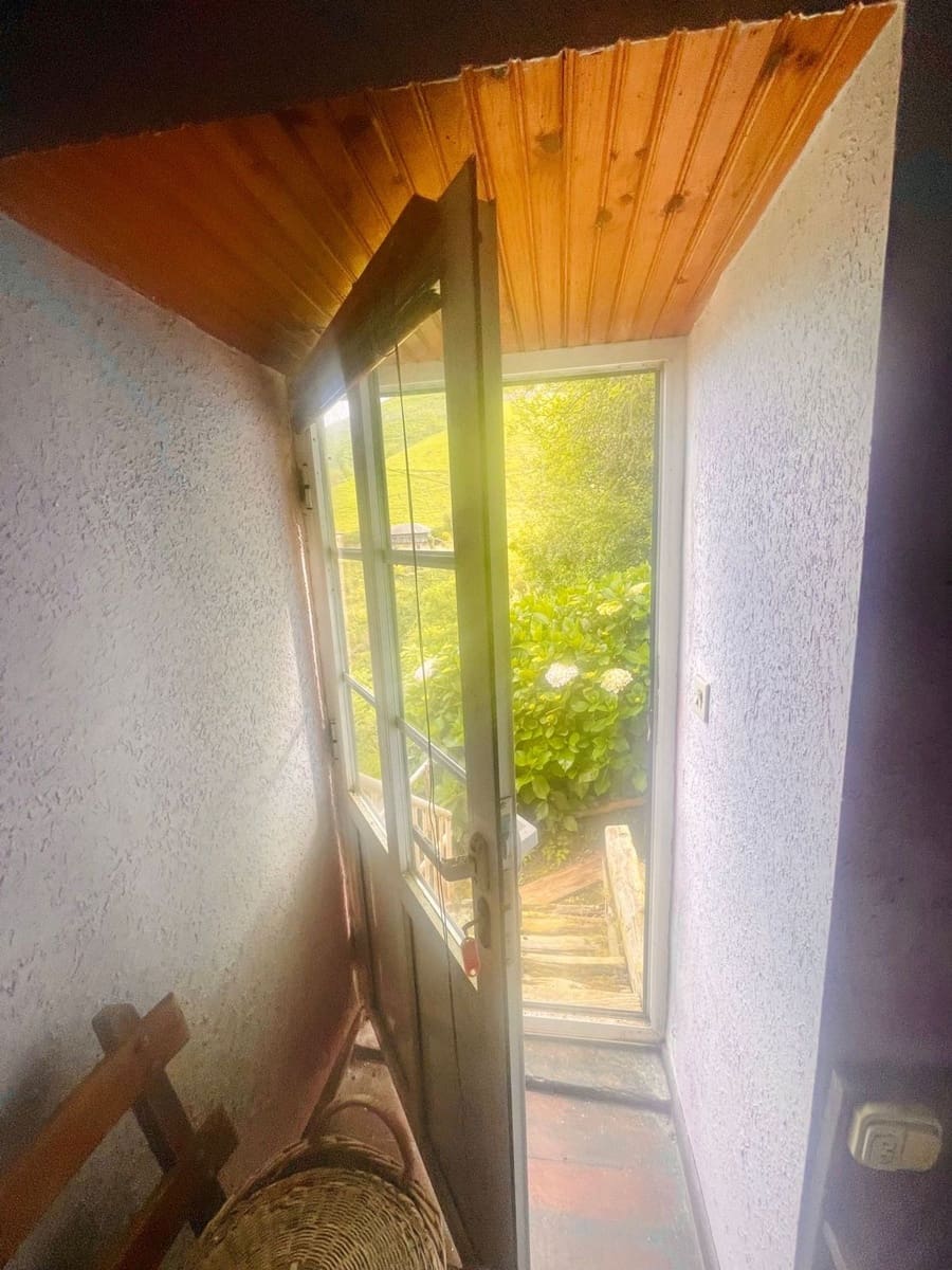 4 slaapkamer Finca/Landhuis te koop in Luarca met garage - € 150.000 (Ref: 9230328)