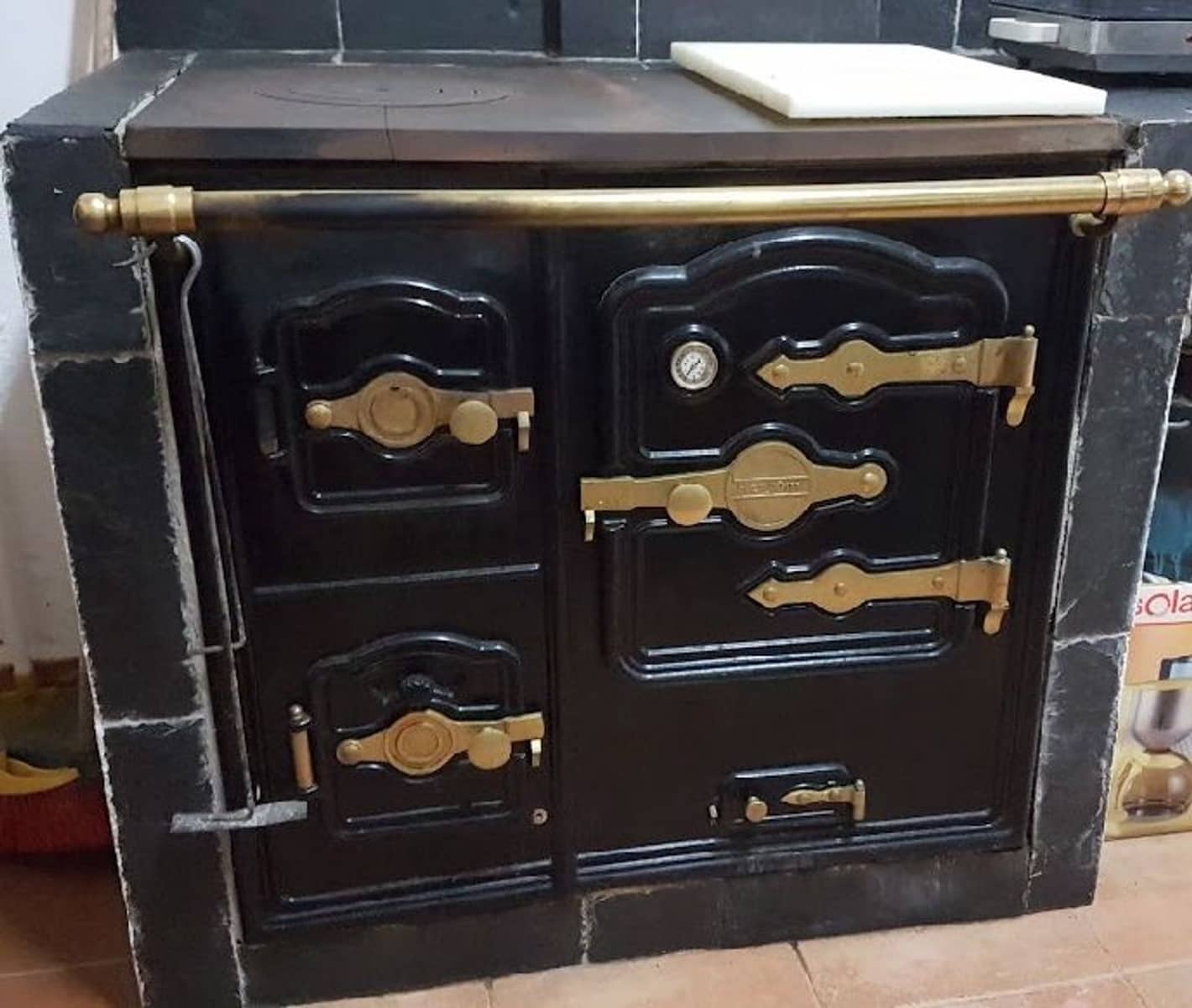 4 slaapkamer Finca/Landhuis te koop in Luarca met garage - € 150.000 (Ref: 9230328)