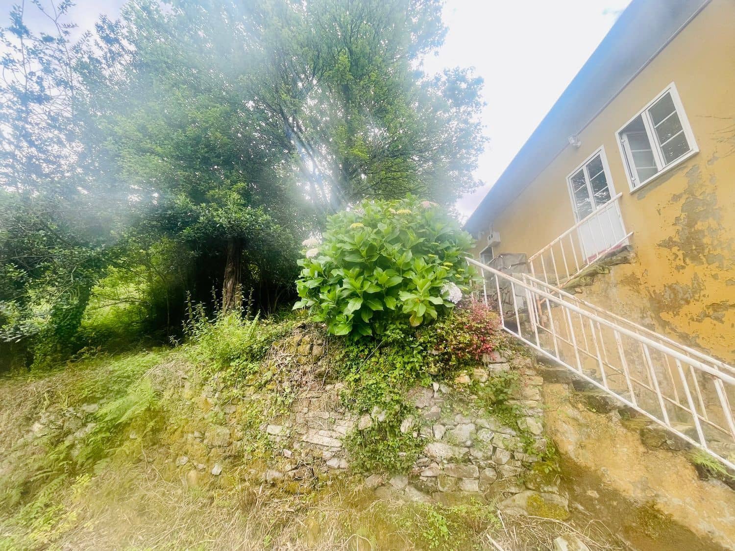 4 slaapkamer Finca/Landhuis te koop in Luarca met garage - € 150.000 (Ref: 9230328)