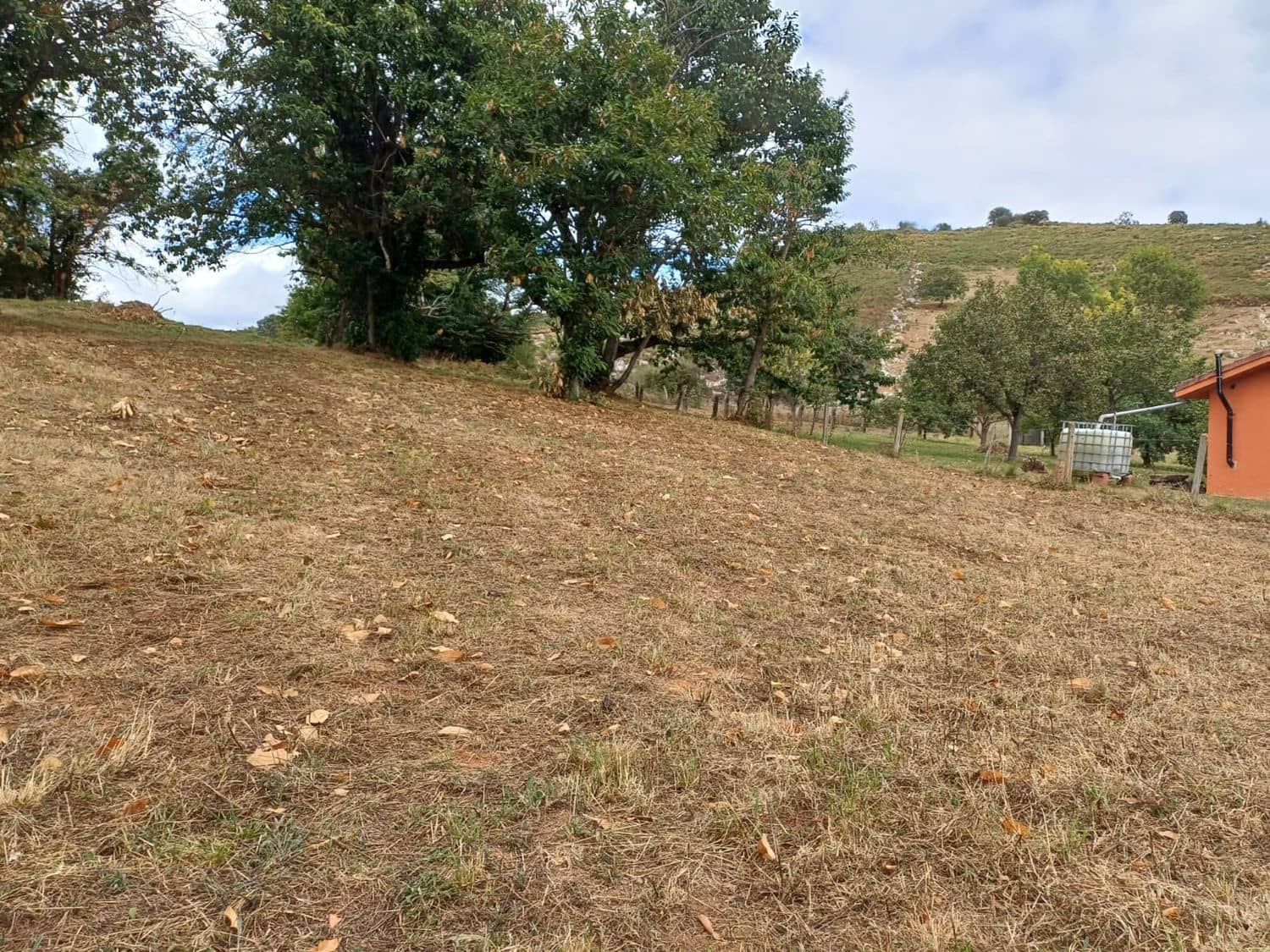 Grunde uden byggetilladelser til salg i Las Regueras - € 40.000 (Ref: 9232060)