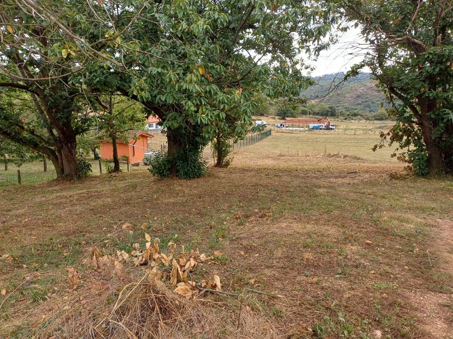 Grunde uden byggetilladelser til salg i Las Regueras - € 40.000 (Ref: 9232060)