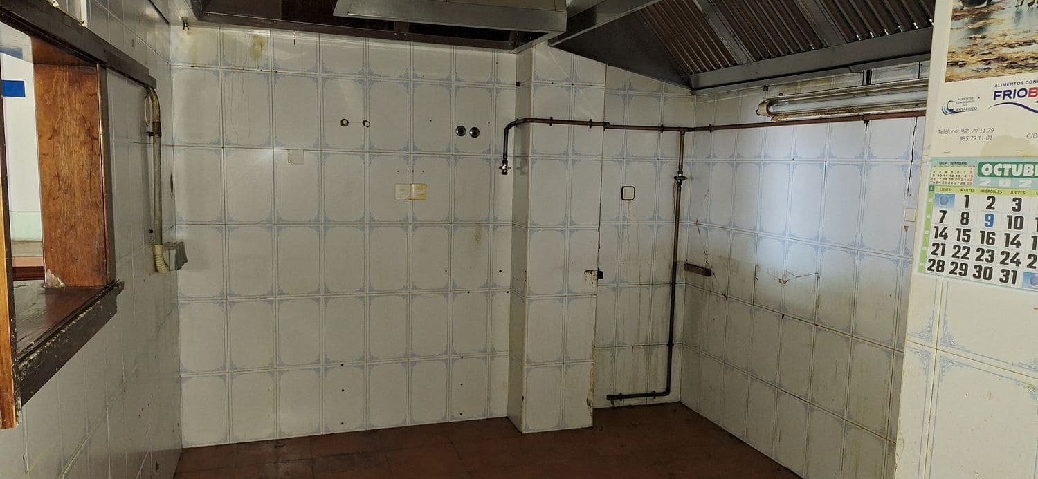 Restaurang/Bar att hyra i Gijon - 2 100 € (Ref: 9232061)