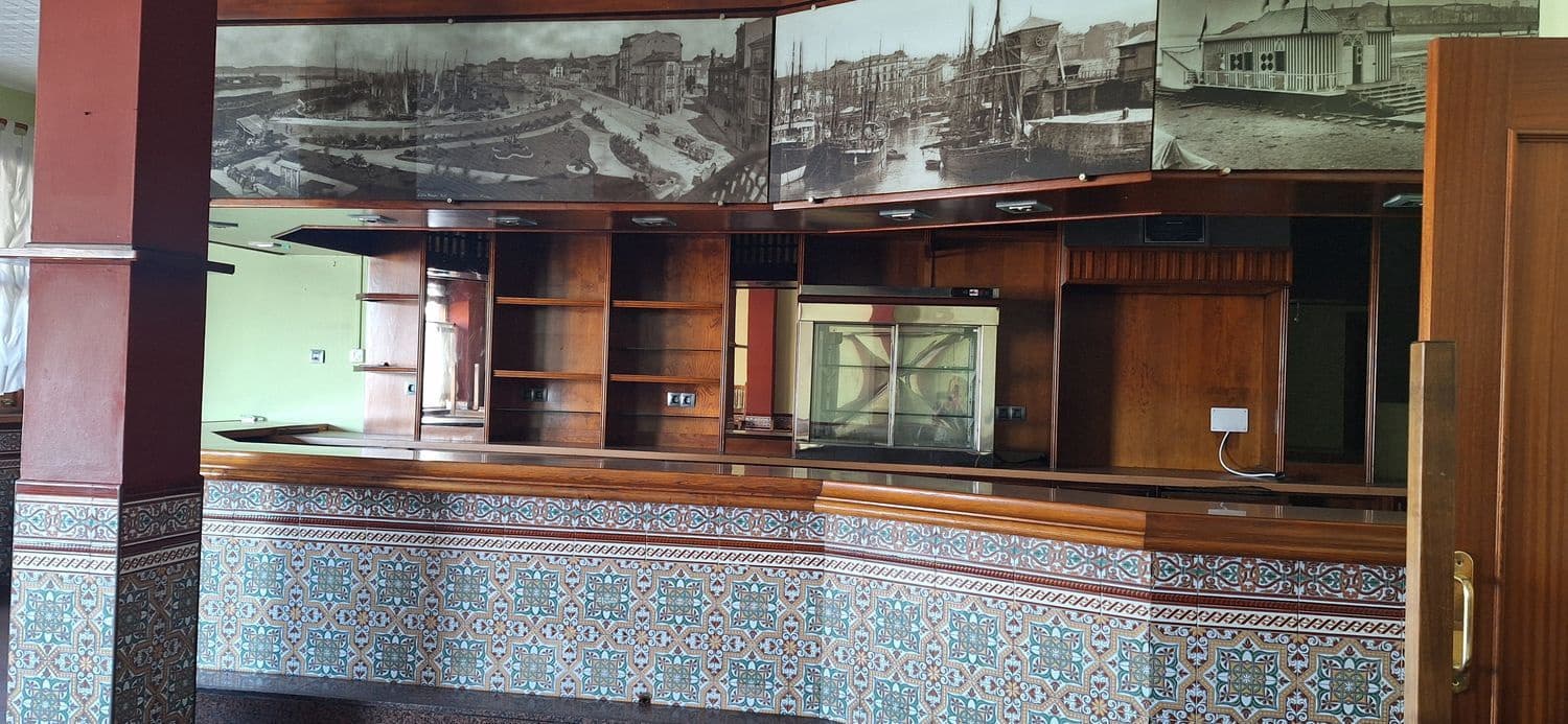 Restaurang/Bar att hyra i Gijon - 2 100 € (Ref: 9232061)