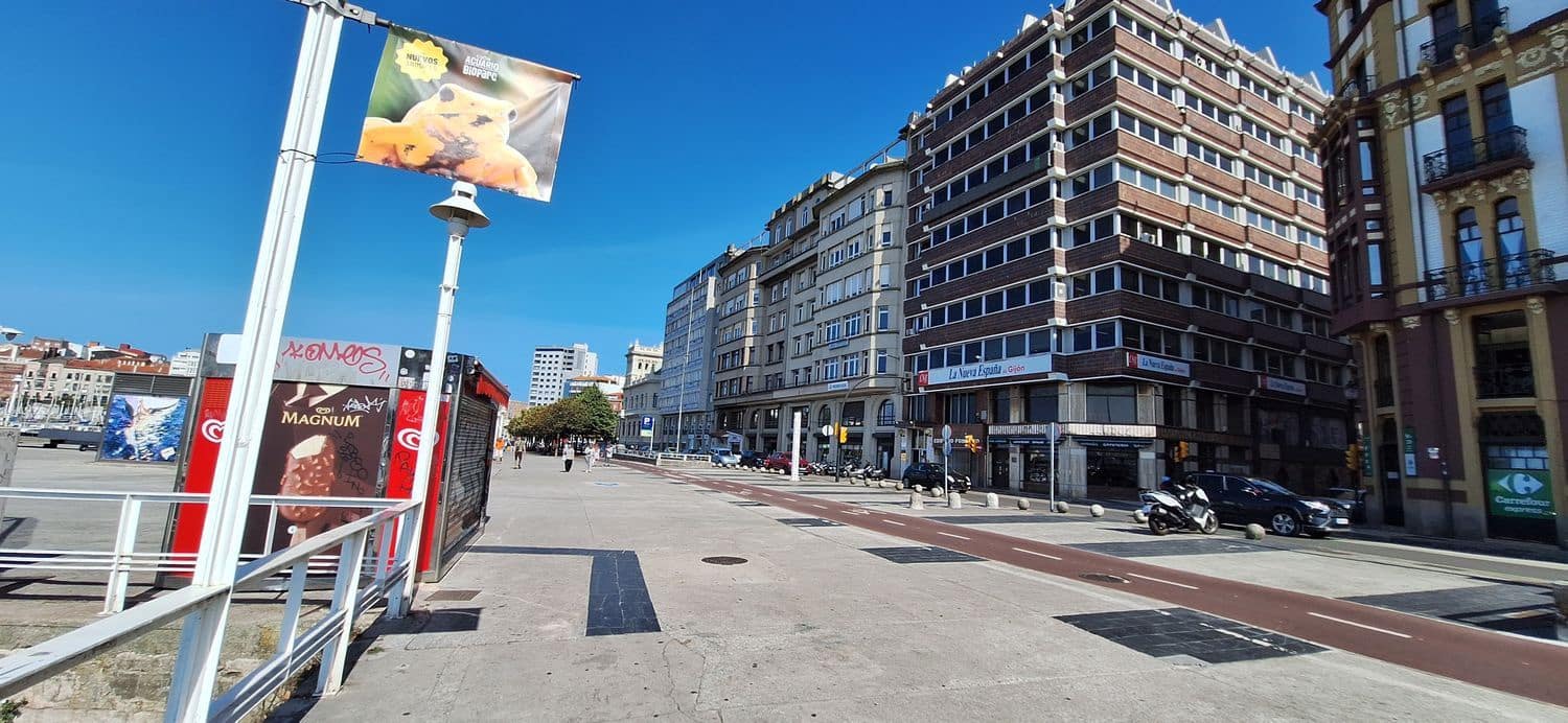 Restaurang/Bar att hyra i Gijon - 2 100 € (Ref: 9232061)