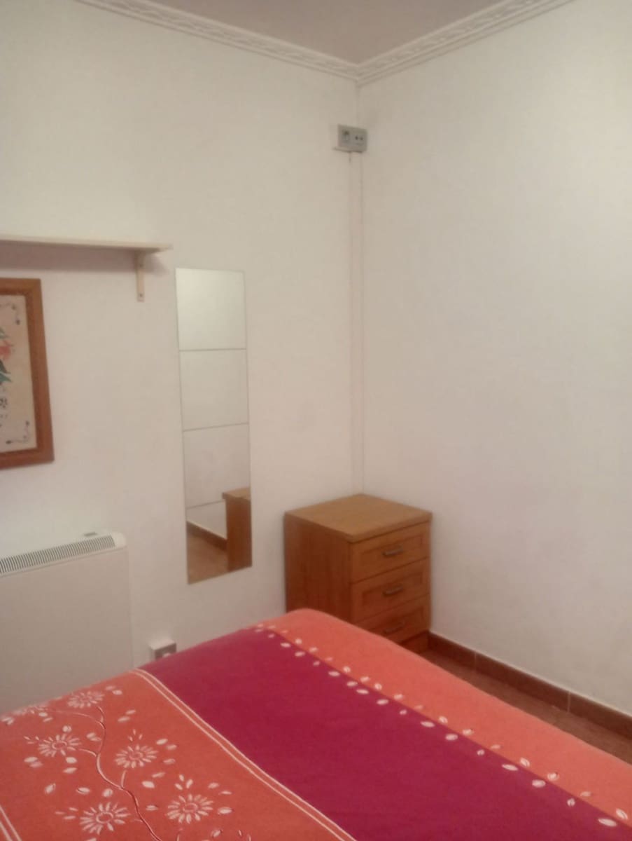 3 soveværelse Lejlighed til leje i Gijon med garage - € 800 (Ref: 9235950)