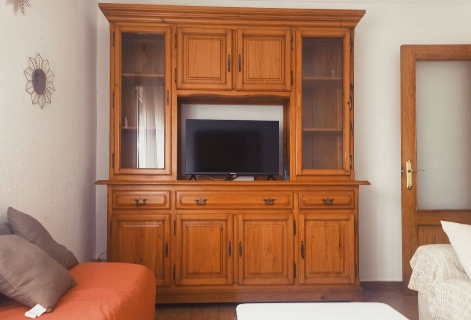 3 soveværelse Lejlighed til leje i Gijon med garage - € 800 (Ref: 9235950)