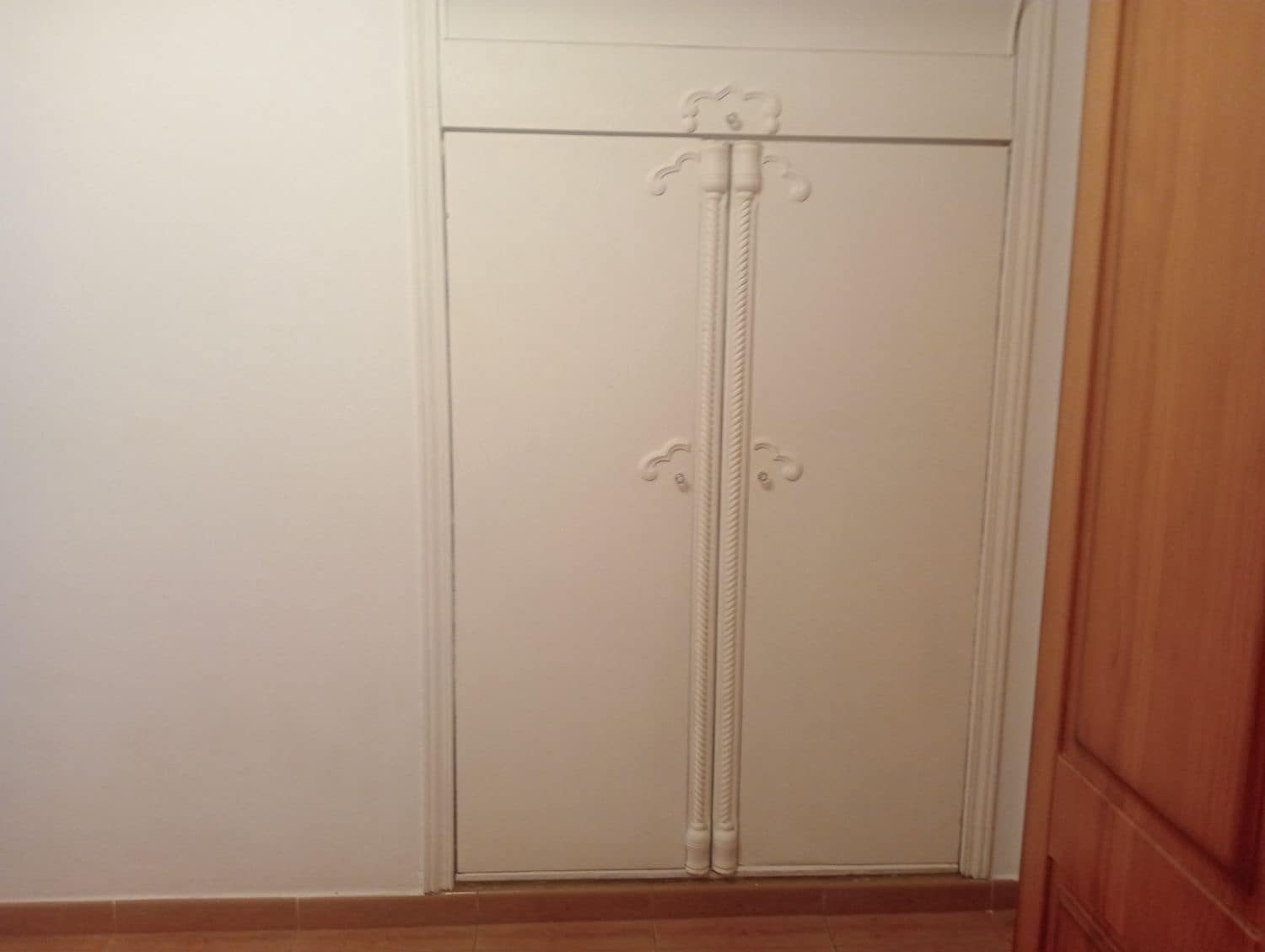 3 soveværelse Lejlighed til leje i Gijon med garage - € 800 (Ref: 9235950)