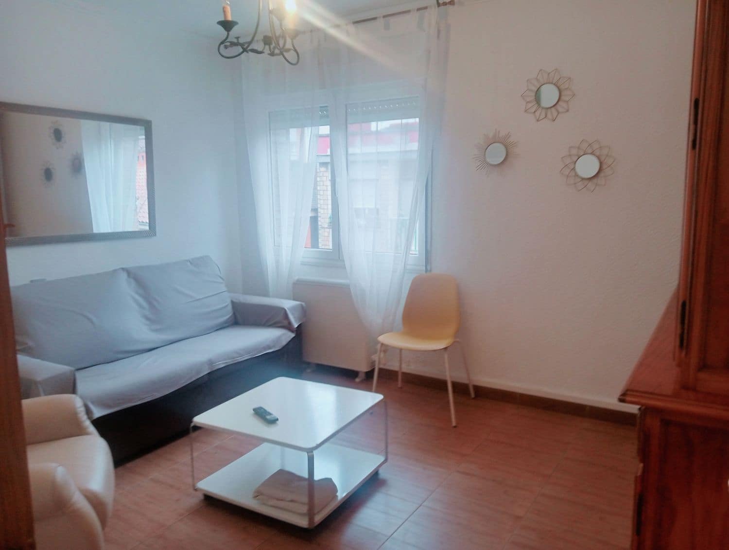 3 soveværelse Lejlighed til leje i Gijon med garage - € 800 (Ref: 9235950)