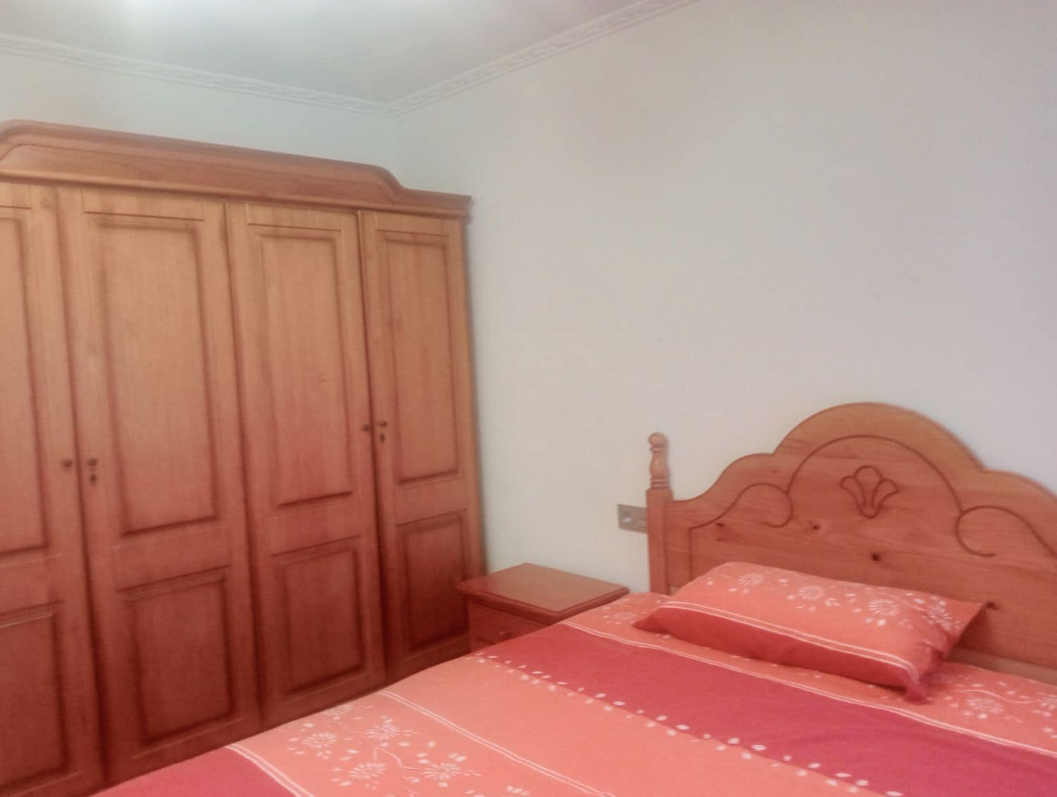 3 soveværelse Lejlighed til leje i Gijon med garage - € 800 (Ref: 9235950)