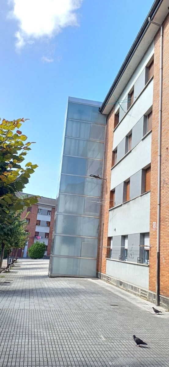 3 soveværelse Lejlighed til salg i San Martin del Rey Aurelio med garage - € 78.000 (Ref: 9235951)