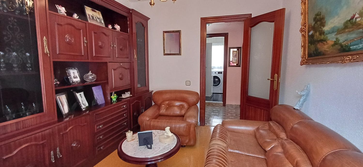 3 soveværelse Lejlighed til salg i San Martin del Rey Aurelio med garage - € 78.000 (Ref: 9235951)