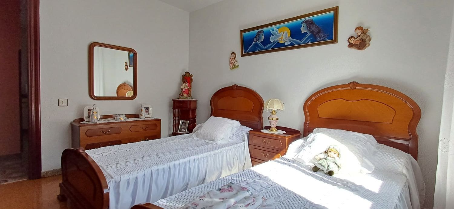 3 soveværelse Lejlighed til salg i San Martin del Rey Aurelio med garage - € 78.000 (Ref: 9235951)