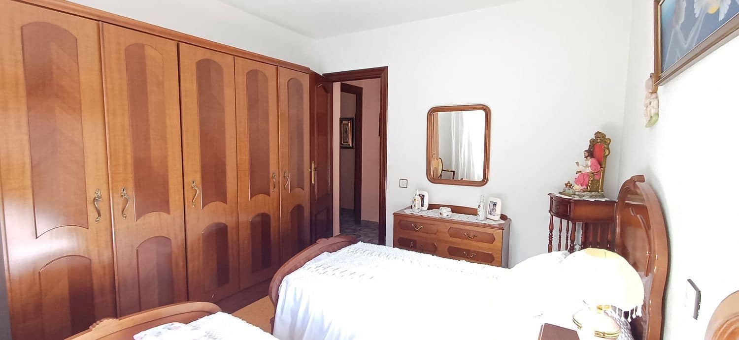 3 soveværelse Lejlighed til salg i San Martin del Rey Aurelio med garage - € 78.000 (Ref: 9235951)