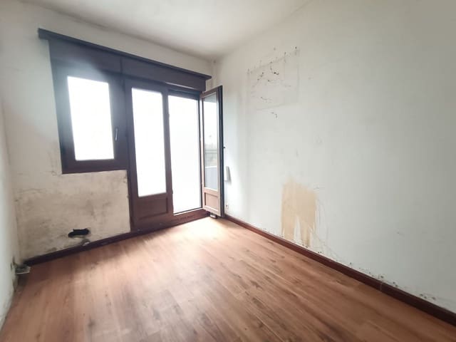 2 sypialnia Apartament na sprzedaż w Centro Urbano, Oviedo z garażem - 111 000 € (Ref: 9246363)