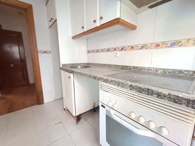 2 sypialnia Apartament na sprzedaż w Centro Urbano, Oviedo z garażem - 111 000 € (Ref: 9246363)