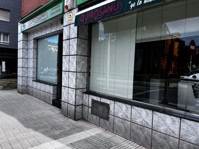 Commercial for sale in Centro Urbano, Gijón - € 110,000 (Ref: 9254599)