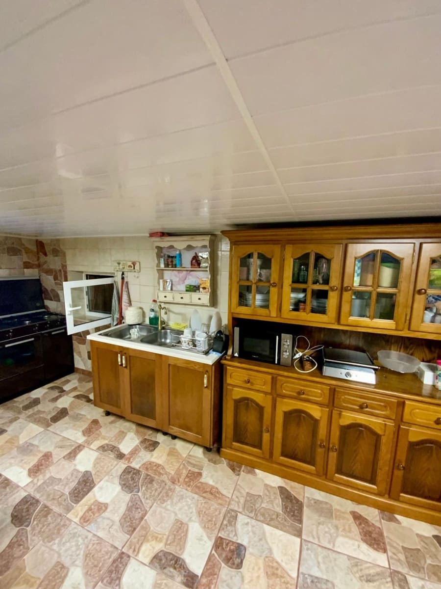 3 sypialnia Finka/Dom wiejski na sprzedaż w Coana z garażem - 149 000 € (Ref: 9254600)