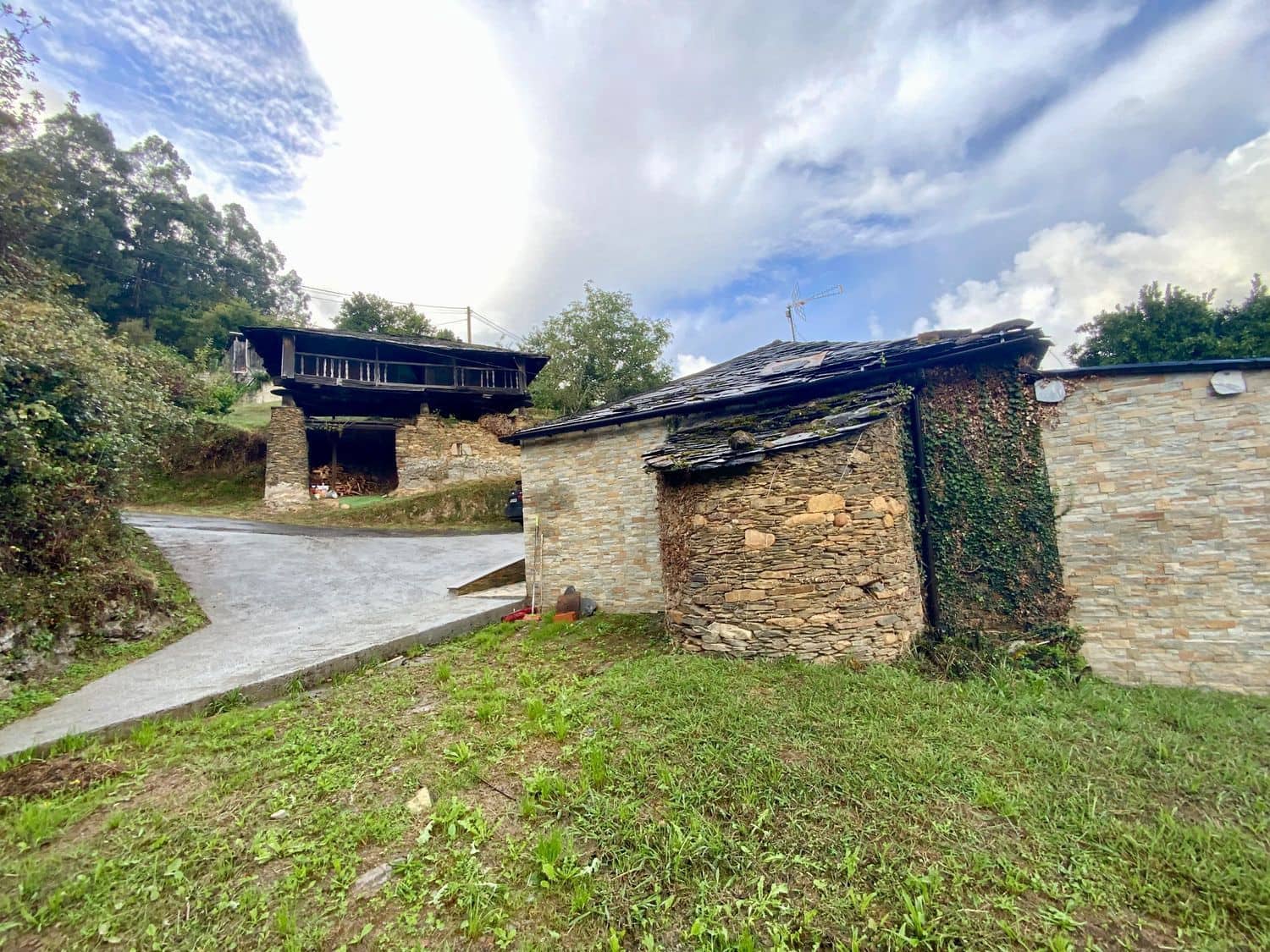 3 sypialnia Finka/Dom wiejski na sprzedaż w Coana z garażem - 149 000 € (Ref: 9254600)