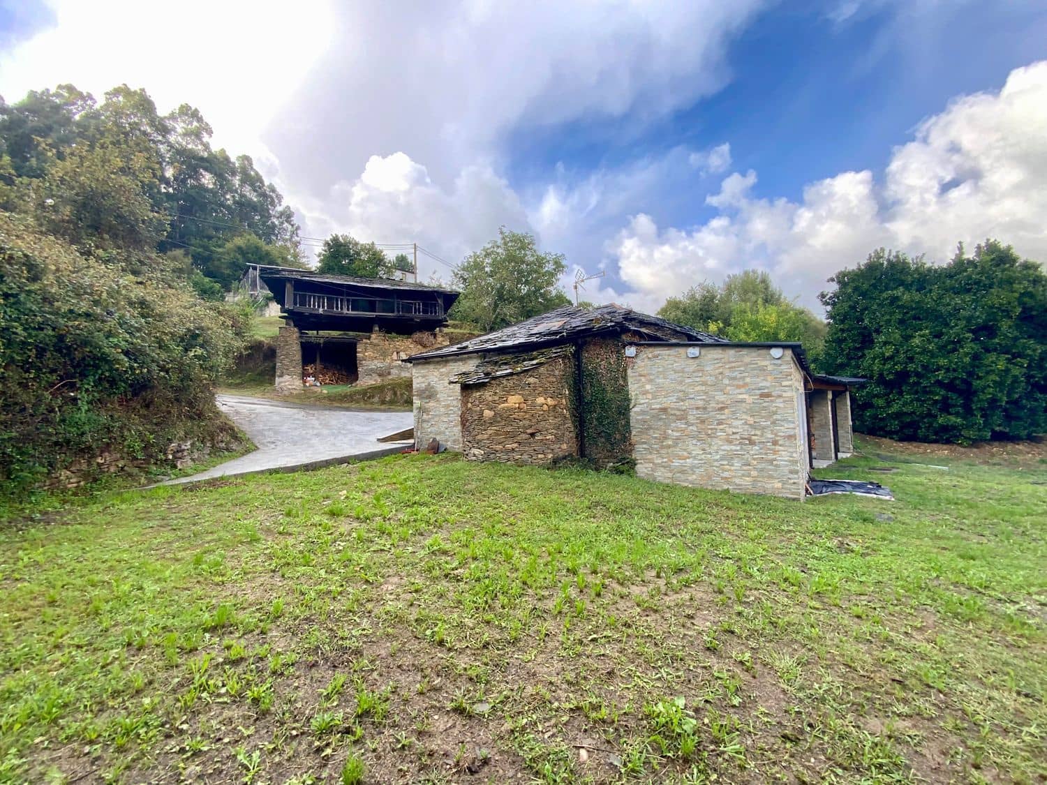 3 sypialnia Finka/Dom wiejski na sprzedaż w Coana z garażem - 149 000 € (Ref: 9254600)