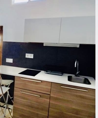 1 sovrum Lägenhet att hyra i Embajadores, Madrid stad med garage - 925 € (Ref: 9265726)