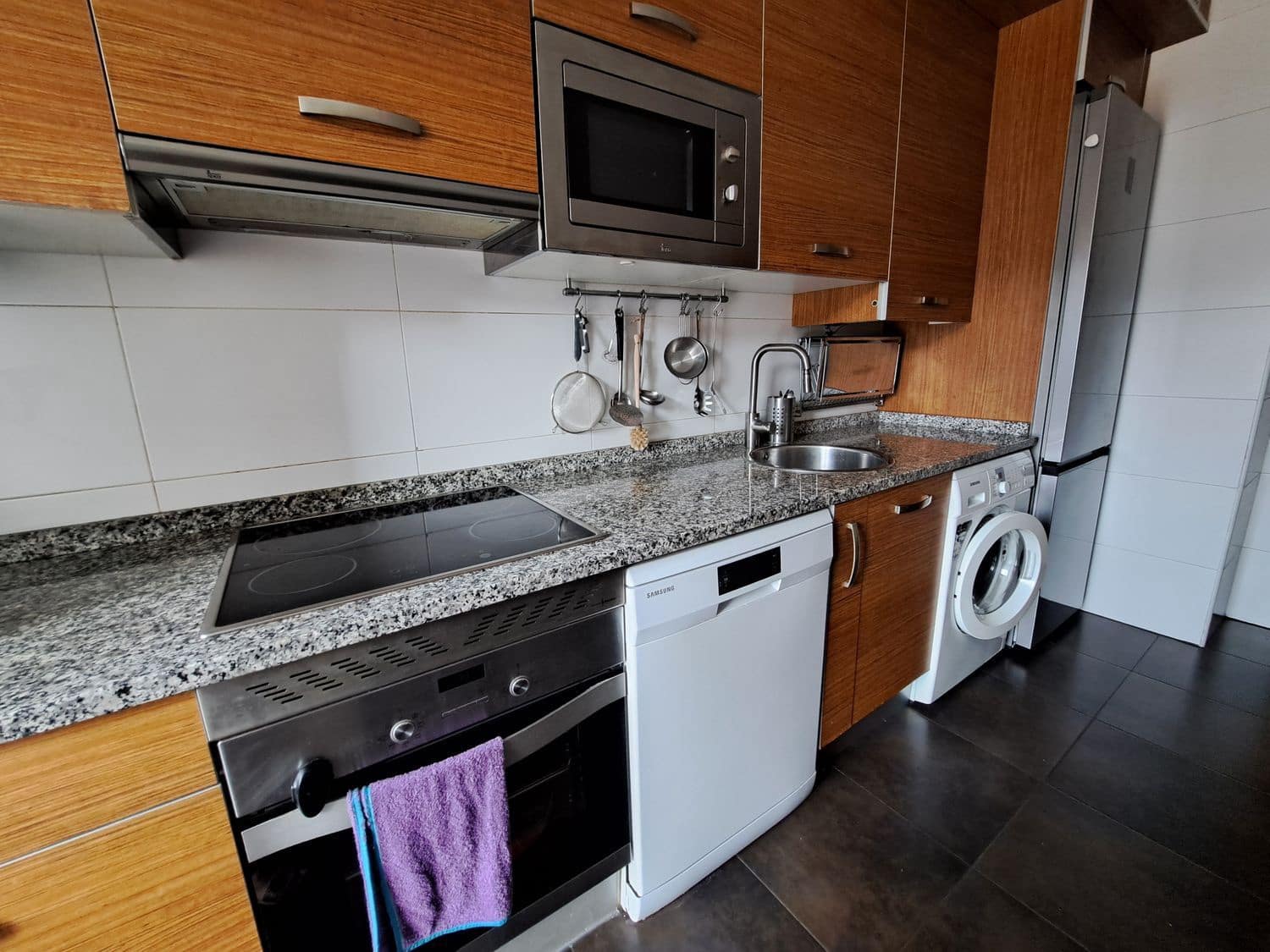 2 soveværelse Lejlighed til salg i Gijon med garage - € 239.000 (Ref: 9269028)