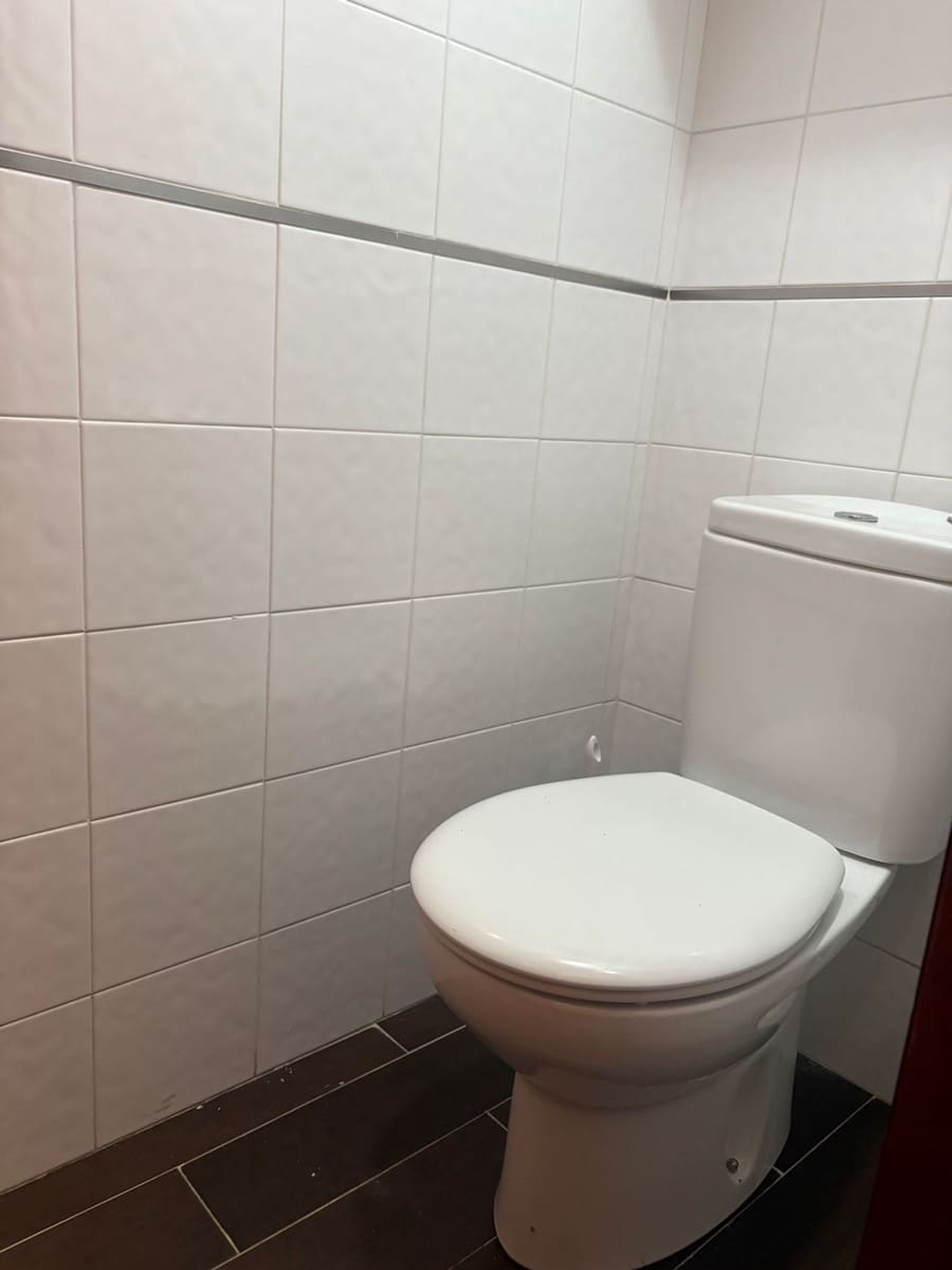 Business for rent in Gijon - € 450 (Ref: 9269031)