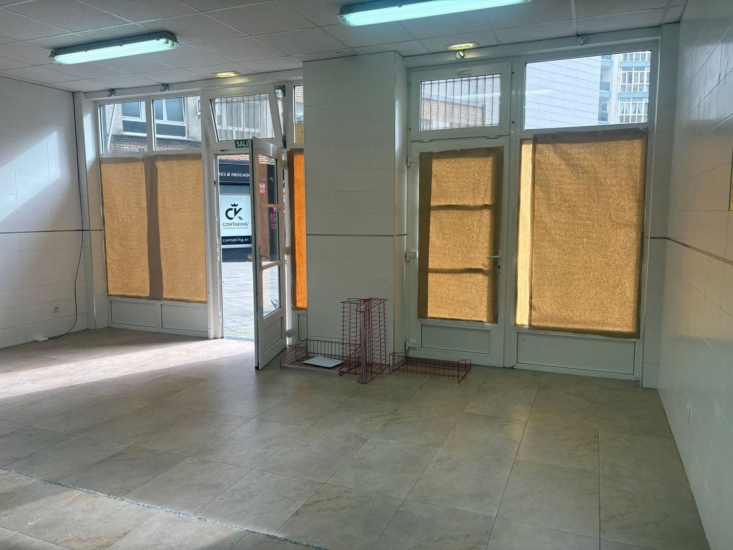 Business for rent in Gijon - € 450 (Ref: 9269031)
