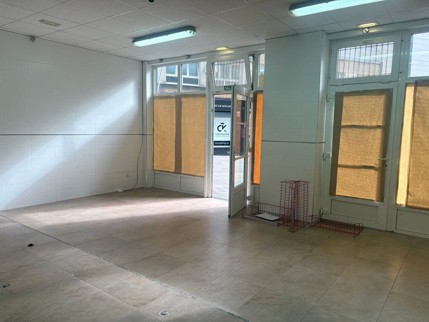 Business for rent in Gijon - € 450 (Ref: 9269031)