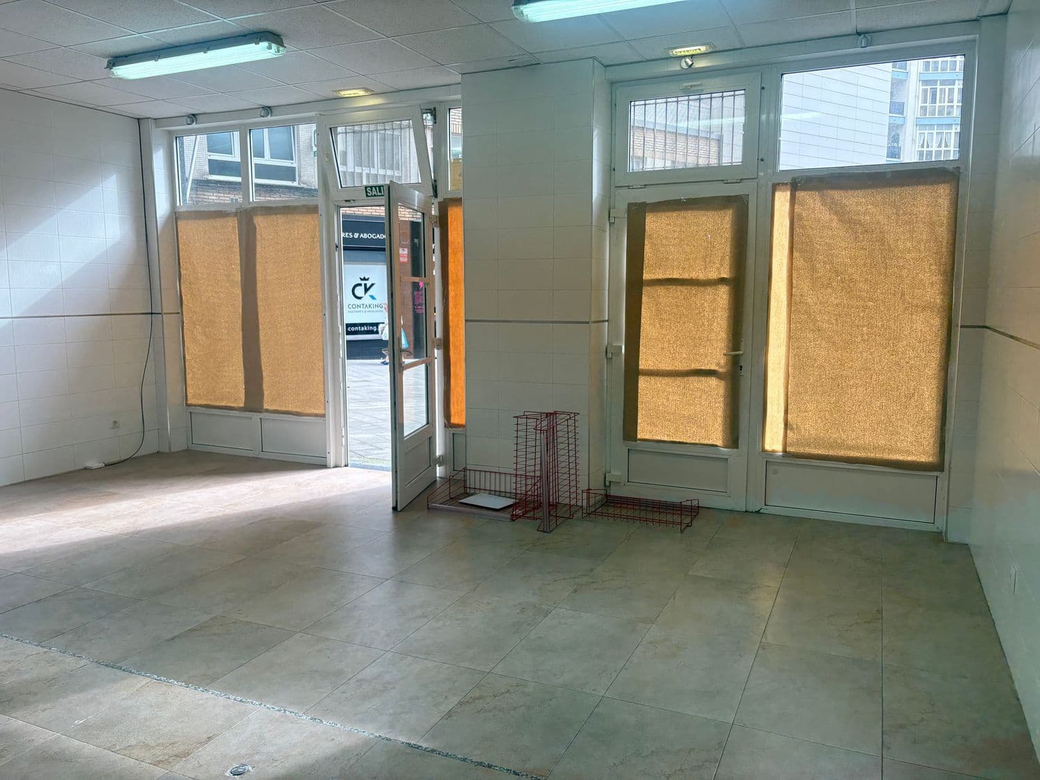 Business for rent in Gijon - € 450 (Ref: 9269031)