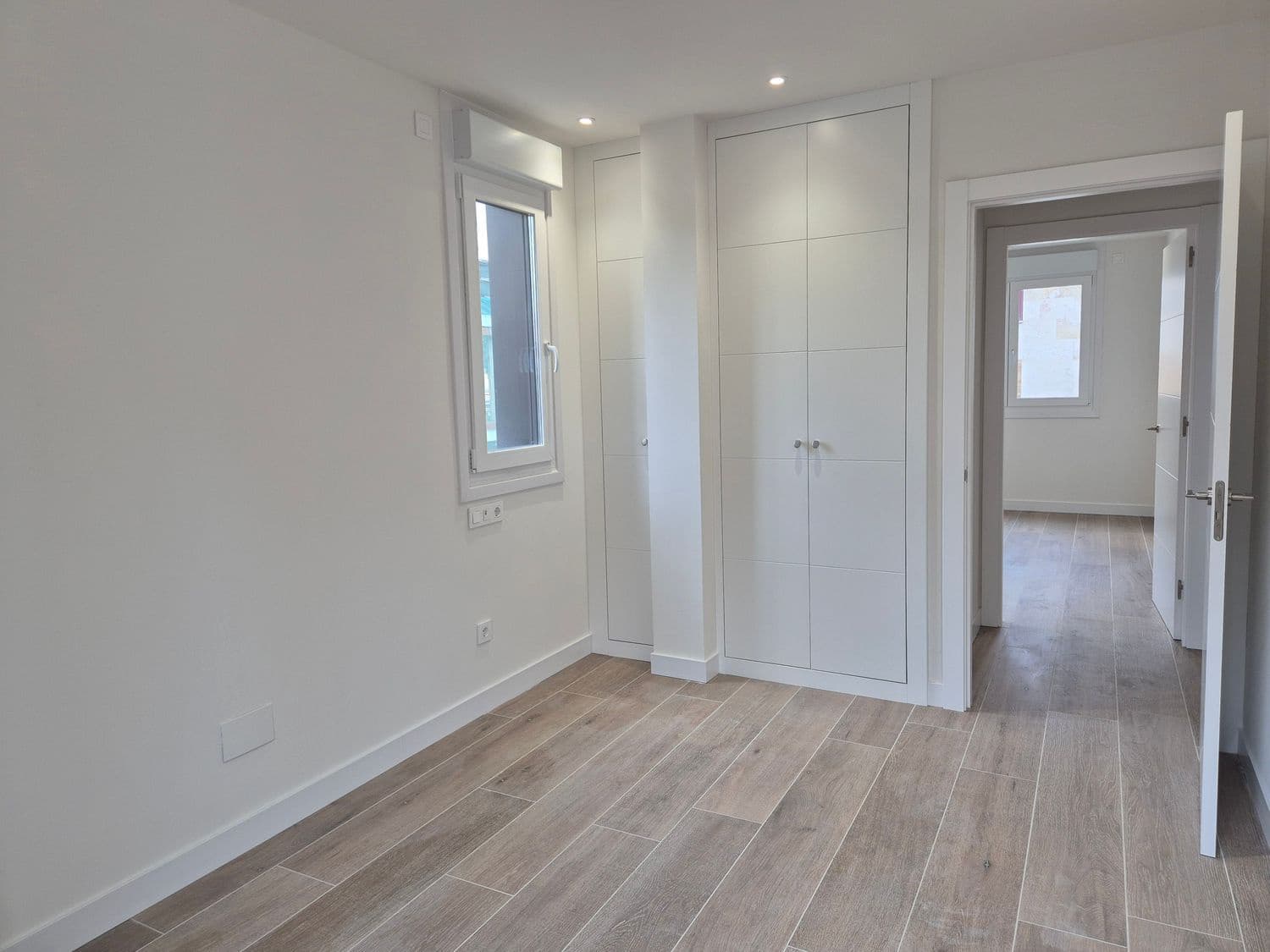 2 soverom Leilighet til salgs i Gijon med garasje - € 369 000 (Ref: 9272031)