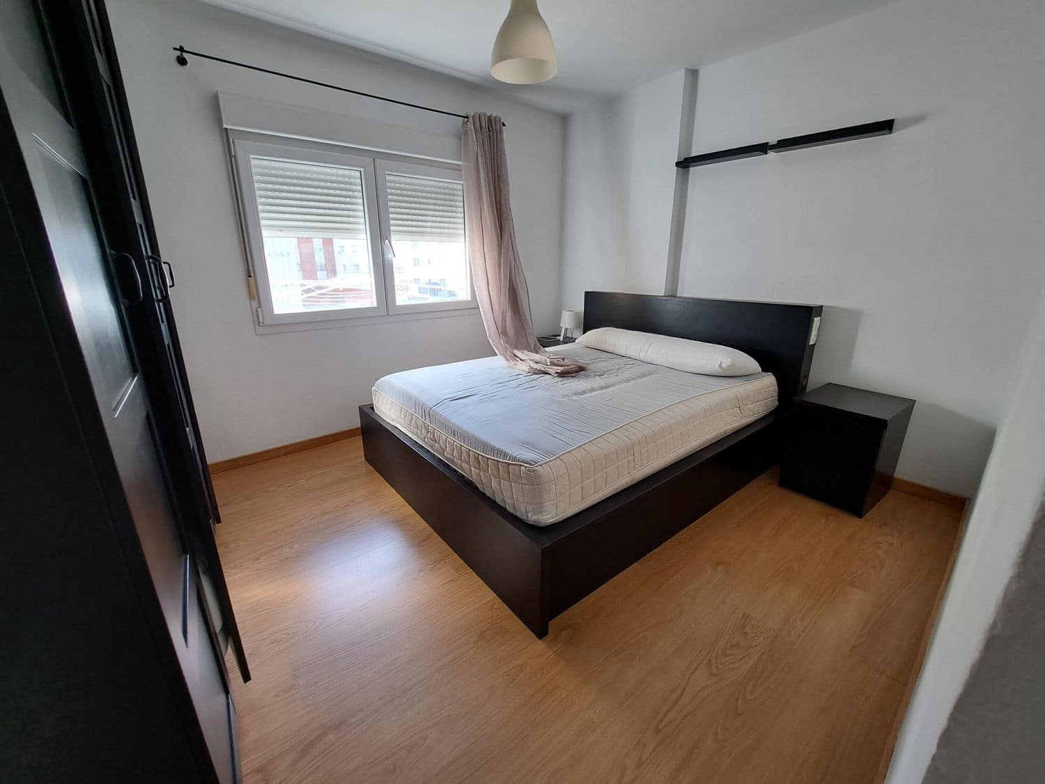 3 slaapkamer Appartement te huur in Gijon met garage - € 900 (Ref: 9275686)