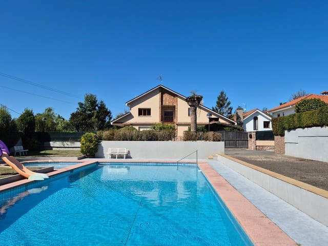 5 soveværelse Villa til salg i Gijón med swimmingpool garage - € 720.000 (Ref: 9280716)