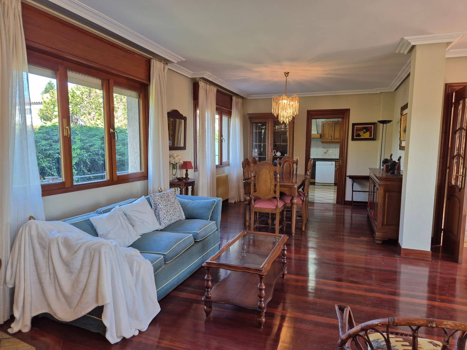 5 soveværelse Villa til salg i Gijon med swimmingpool garage - € 720.000 (Ref: 9280716)