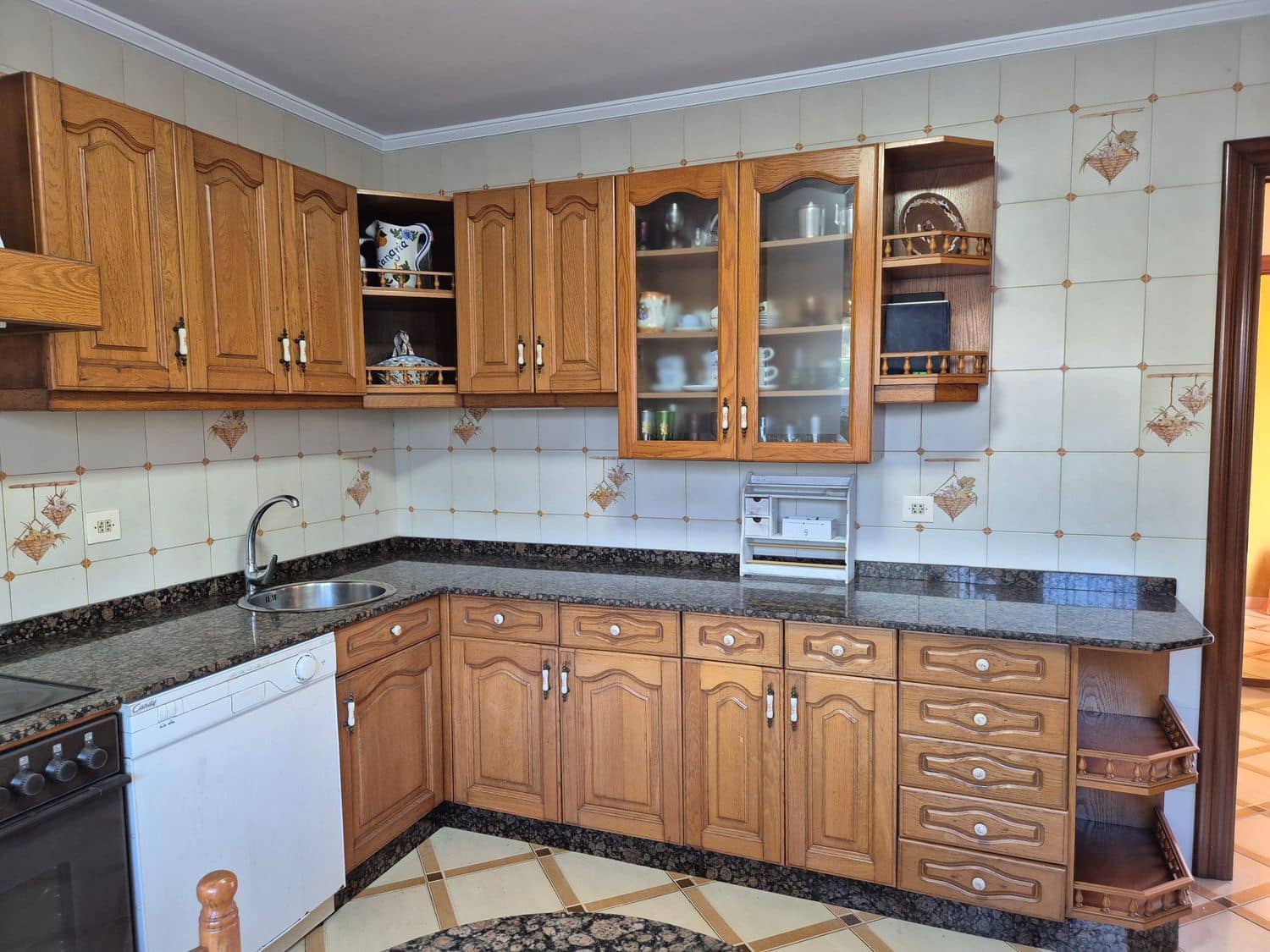 5 soveværelse Villa til salg i Gijon med swimmingpool garage - € 720.000 (Ref: 9280716)