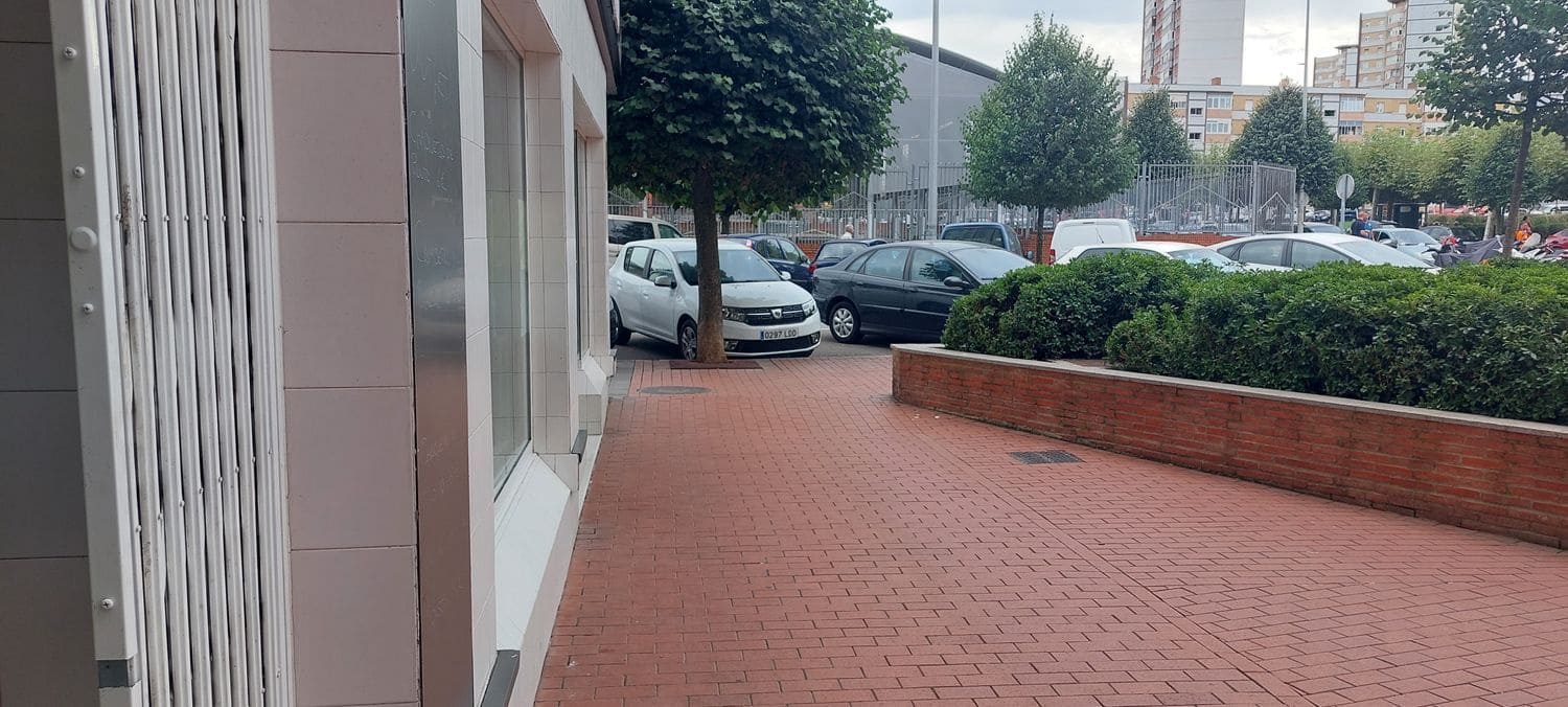 Biznes do wynajęcia w Gijon - 450 € (Ref: 9284091)