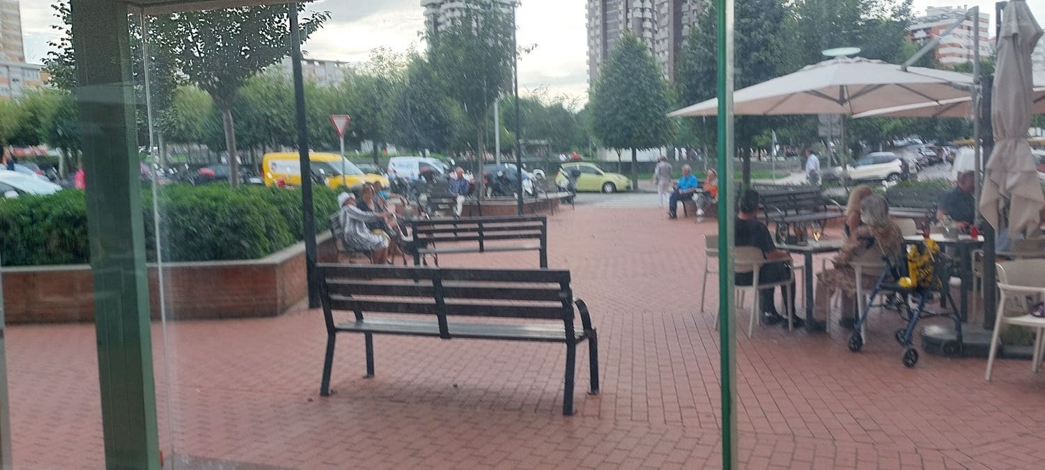 Biznes do wynajęcia w Gijon - 450 € (Ref: 9284091)