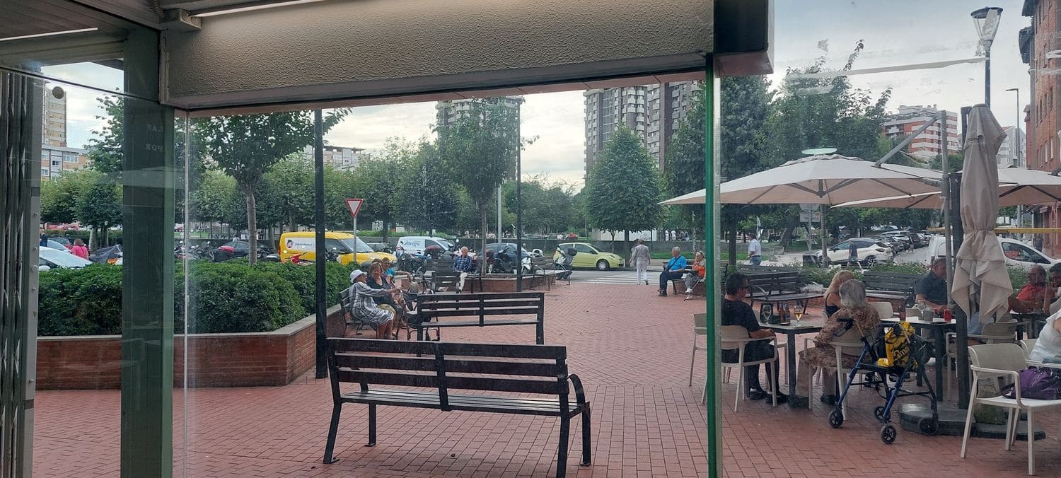 Biznes do wynajęcia w Gijon - 450 € (Ref: 9284091)