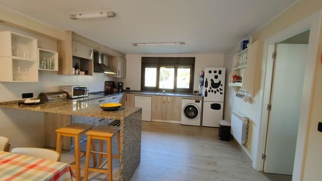 2 soveværelse Finca/Landehus til salg i Llanes med garage - € 400.000 (Ref: 9291053)