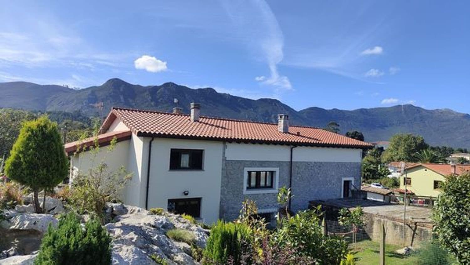 2 soverom Finca/Herregård til salgs i Llanes med garasje - € 400 000 (Ref: 9291053)