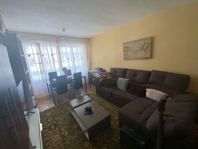 3 slaapkamer Appartement te koop in Luarca, Valdés met garage - € 140.000 (Ref: 9294916)